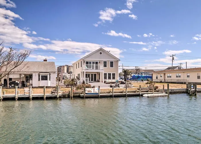 Holiday home Dock Access: Waterfront Ocean City Home Near Beach